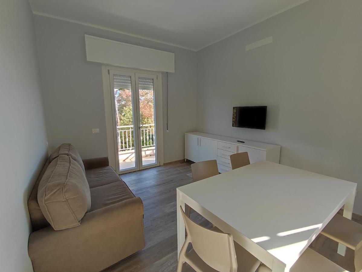 Casa Violina Apartment Lido di Camaiore Ngoại thất bức ảnh