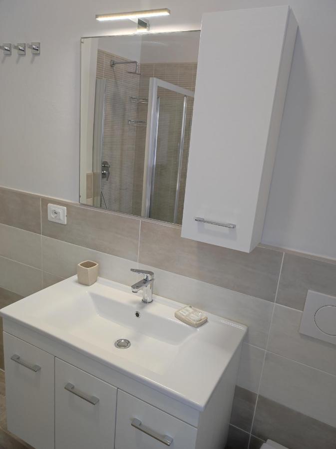 Casa Violina Apartment Lido di Camaiore Ngoại thất bức ảnh